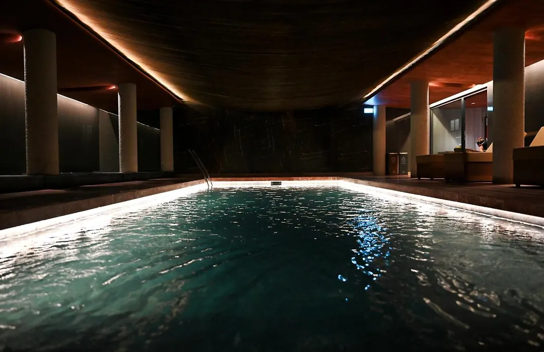 Reef Hotel & Spa-1