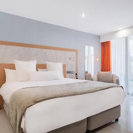 Reef Hotel & Spa-3